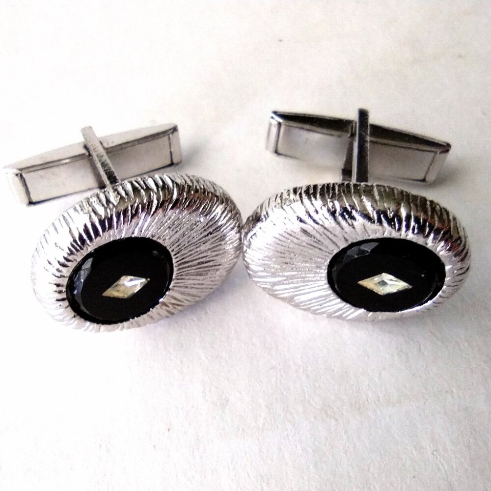 Vintage Cuff Links Black Circle Inset Silvertone Diamond Shape Inset